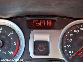 2008-renault-clio-1438508-46378480