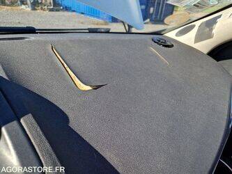 2008-renault-clio-1438508-46378481