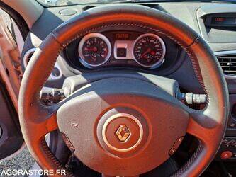 2008-renault-clio-1438508-46378482