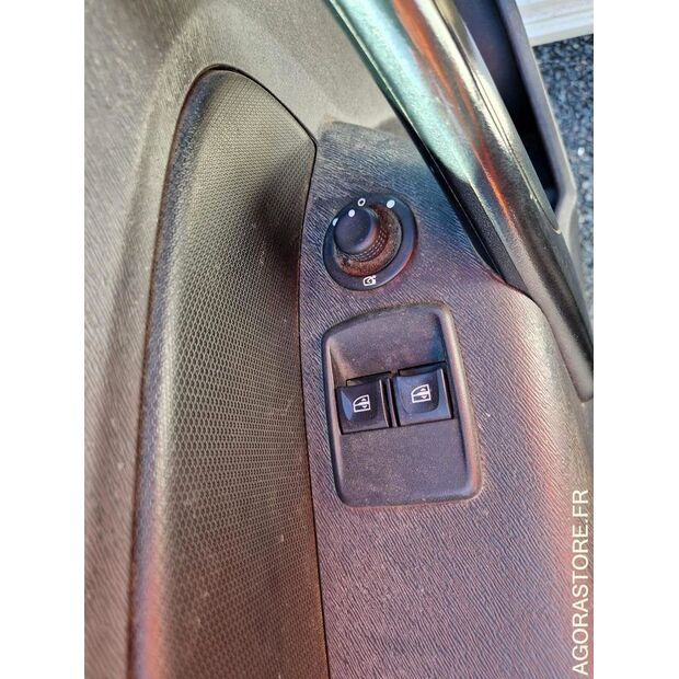 2014 رينو Kangoo-46378508