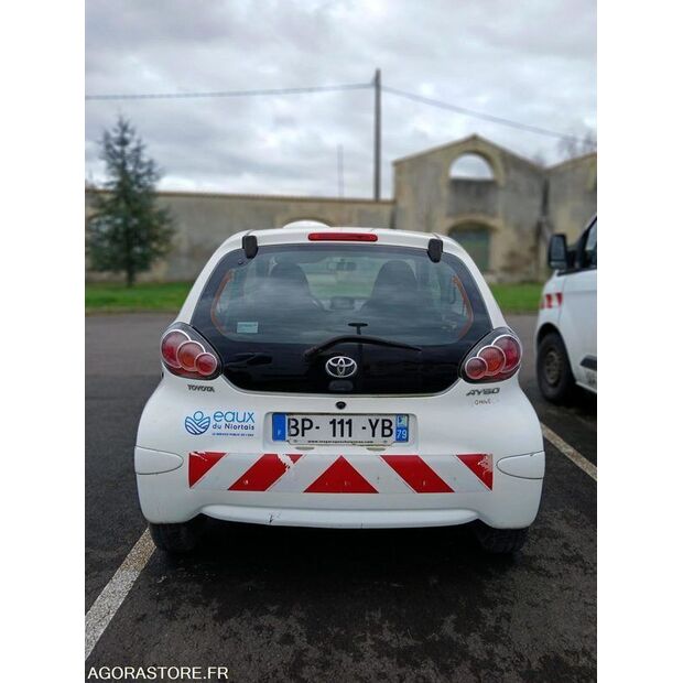2011 تويوتا AYGO-46378533