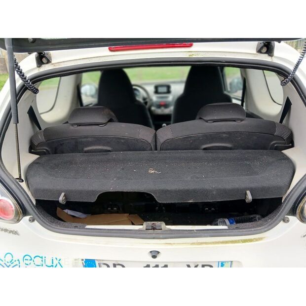 2011 تويوتا AYGO-46378536