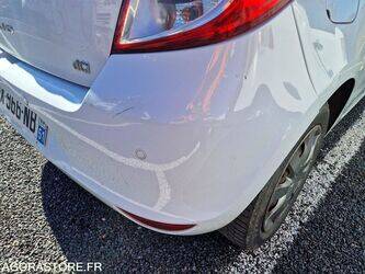 2011-renault-clio-1438530-46378554