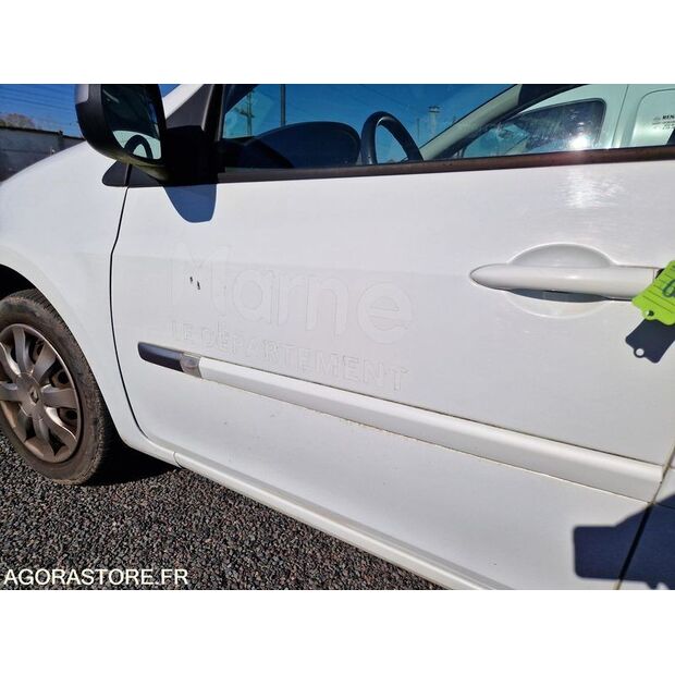 2011 Renault Clio-46378561