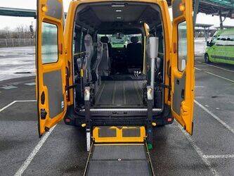 2014-renault-master-1438535-46378602