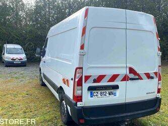 2013-renault-master-1438539-46378632