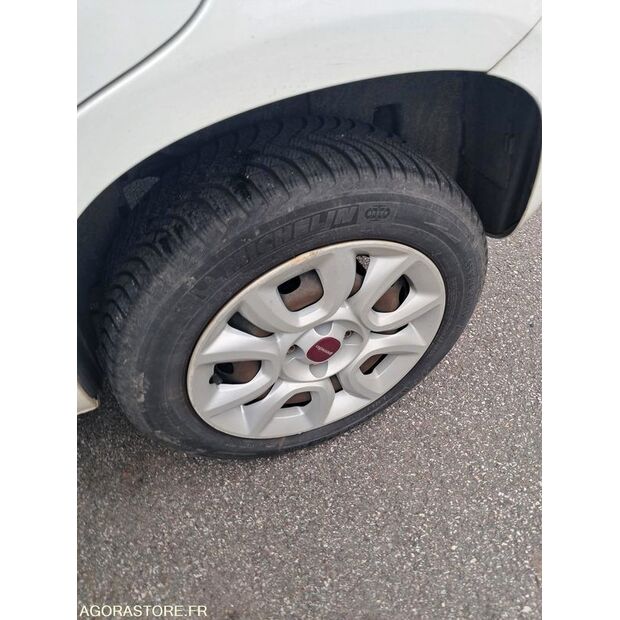2018 Fiat Panda-46378662