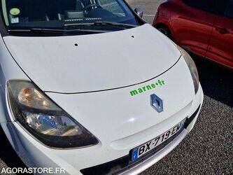 2011-renault-clio-1438565-46378803