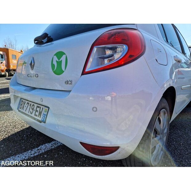 2011 Renault Clio-46378812