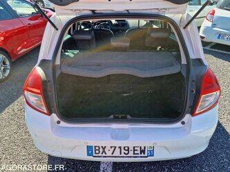 2011-renault-clio-1438565-46378813