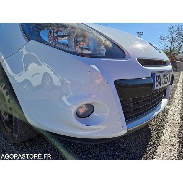 2011 Renault Clio-46378891