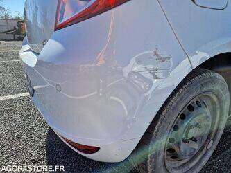 2011-renault-clio-1438588-46378897