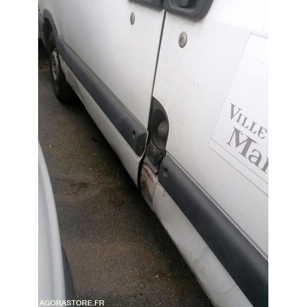 2005 Renault Master-46378944