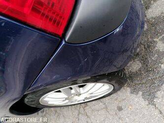 2002-renault-clio-1438621-46378961