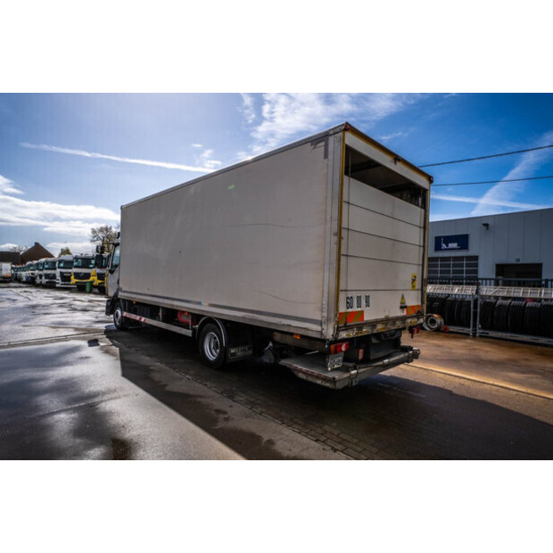 2014 رينو D12-46379035