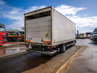 2014-renault-d12-1439022-46379037