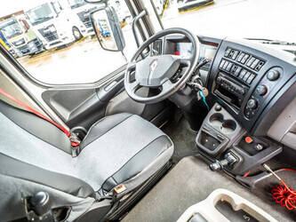 2014-renault-d12-1439022-46379045