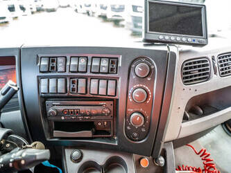 2014-renault-d12-1439022-46379047