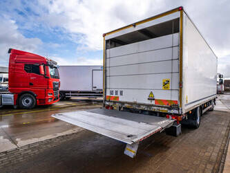 2014-renault-d12-1439022-46379050