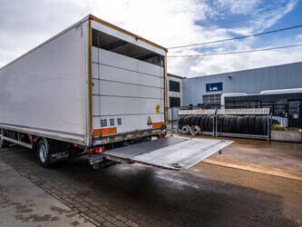2014-renault-d12-1439022-46379051