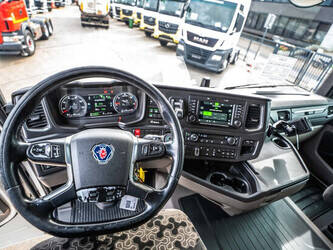 2019-scania-r450-1439023-46379072