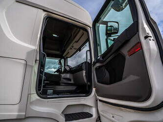 2019-scania-r450-1439023-46379076