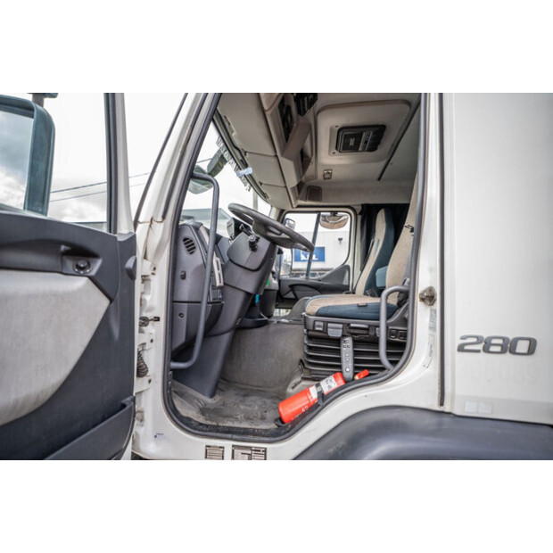 2015 فولفو FE 280-46379097