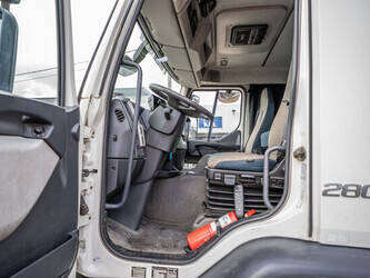 2015-volvo-fe-280-1439024-46379097