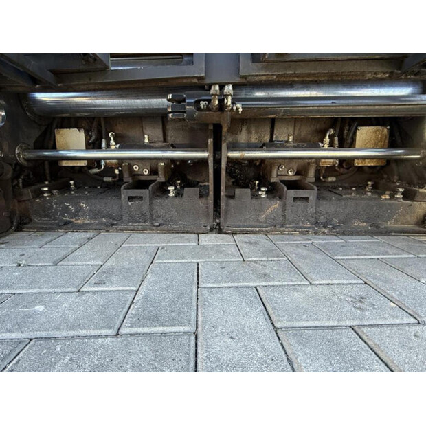 2014 BOMAG BF 223C-46379184