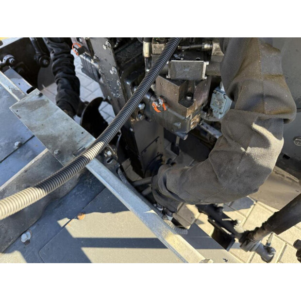 2014 BOMAG BF 223C-46379196