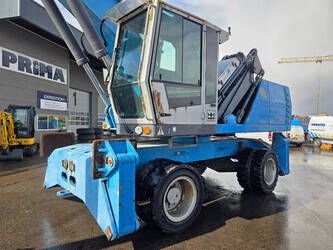 2011-fuchs-mhl-360-d-46379425