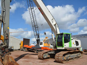 2015-liebherr-r-946-lc-v-long-reach-46379447