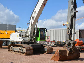 2015-liebherr-r-946-lc-v-long-reach-46379454