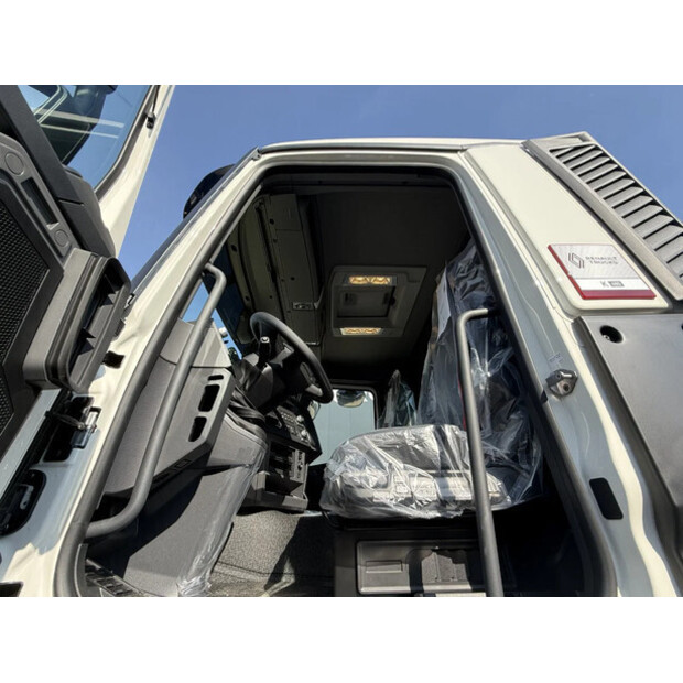 2026 Renault K480-46379489