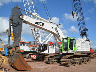 صورة ل معدات البناء 2014 كاتربيلر 374FL