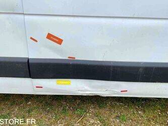 2012-renault-master-1438927-46391643