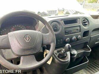 2012-renault-master-1438927-46391651