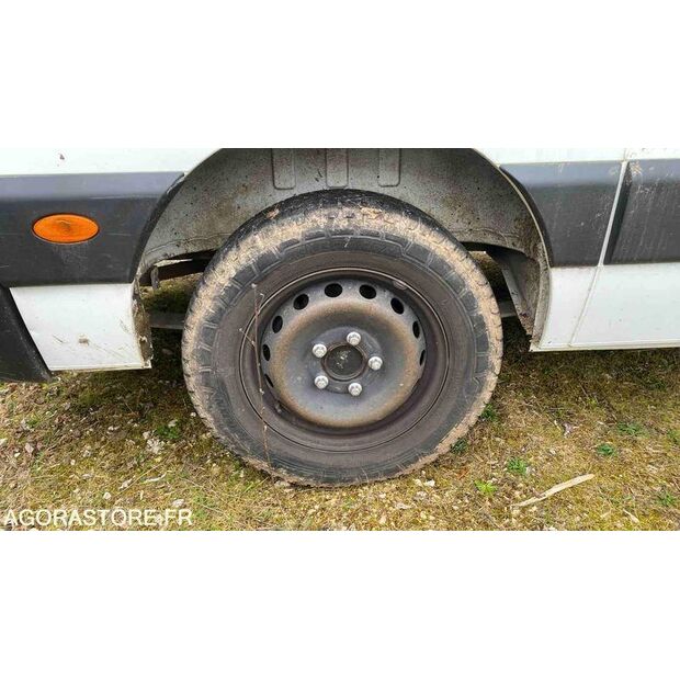 2012 رينو Master-46391657