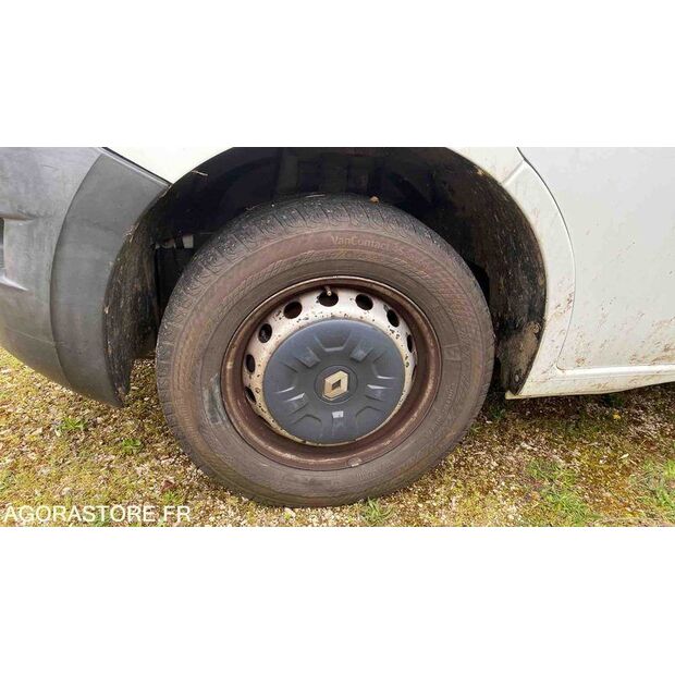 2012 رينو Master-46391659