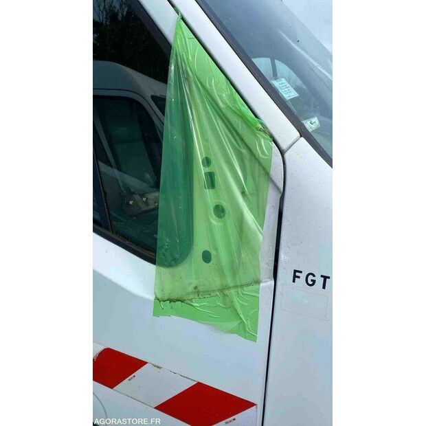 2013 رينو Master-46391685