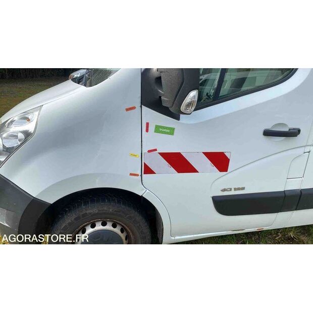 2013 رينو Master-46391689