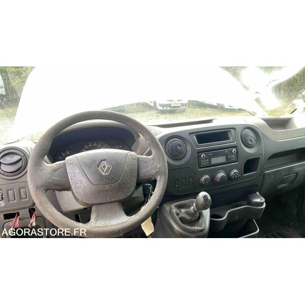 2013 رينو Master-46391696