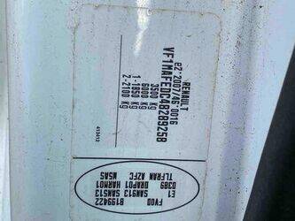 2013-renault-master-1438980-46391739