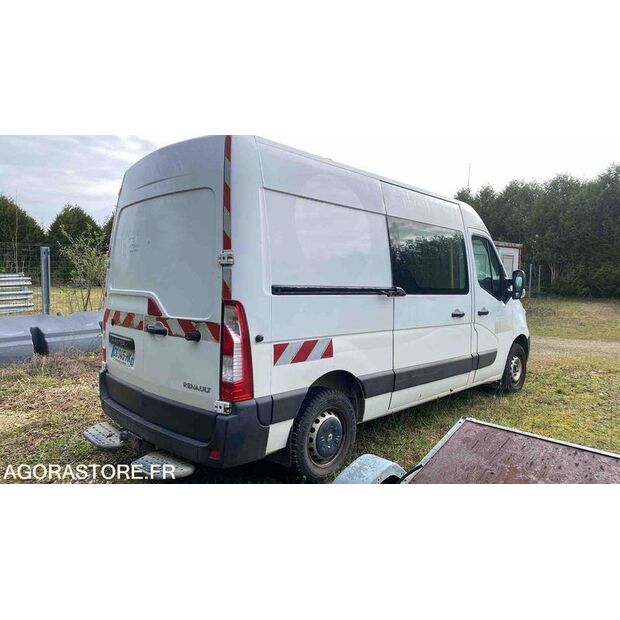 2013 رينو Master-46391755