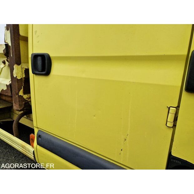 2009 Renault Master-46391829