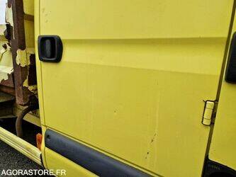 2009-renault-master-1439001-46391829