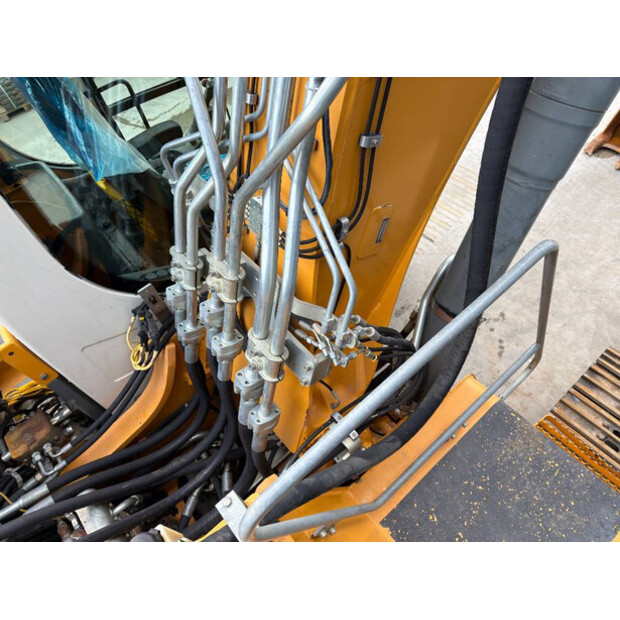 2014 Liebherr R922SLC-46392092