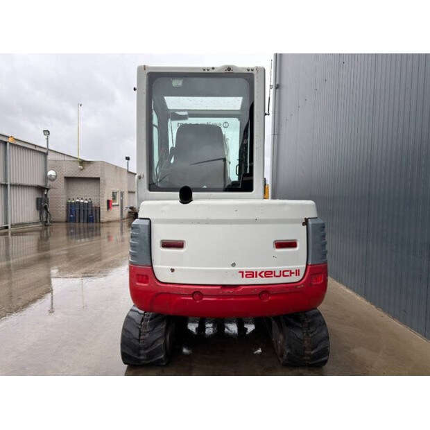 2010 TAKEUCHI TB235-46392613