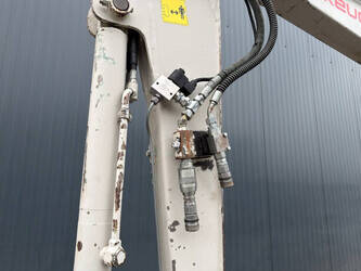 2010-takeuchi-tb235-1439060-46392621