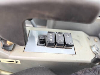 2010-takeuchi-tb235-1439060-46392634